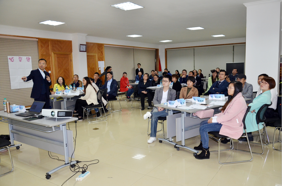 仁和干校17期中層管理干部培訓(xùn)班圓滿結(jié)業(yè)