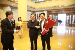 董曉明書(shū)記走訪集團(tuán)勞模群體及一線員工