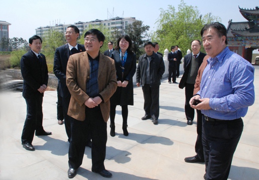 1415936362681067538.jpg 1301650685000_423.jpg