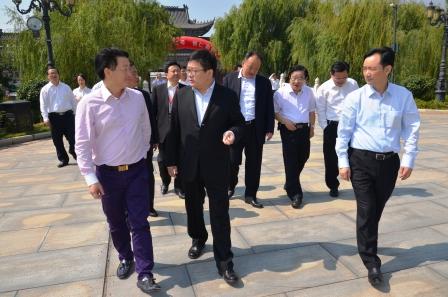 1445222219061006915.jpg 江西省副省長劉昌林視察仁和集團 (1).jpg