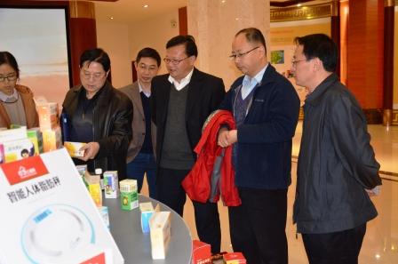 1447724360861082778.jpg 國家食藥監總局領導到 仁和集團調研 (1).jpg